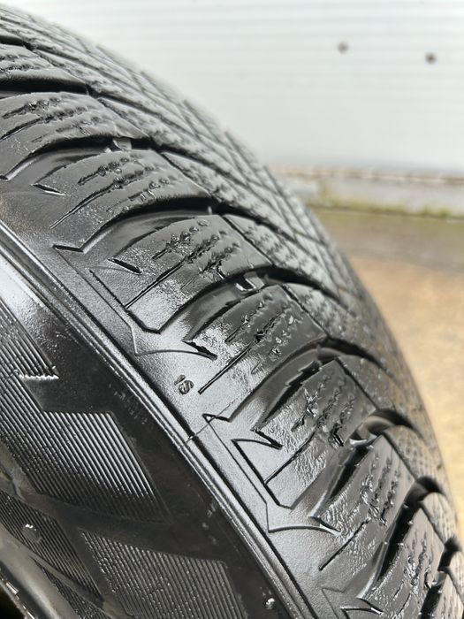 4 броя зимни гуми NEXEN 215/65/16