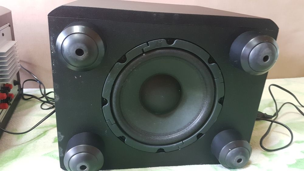 Subwoofer JBL 100 w