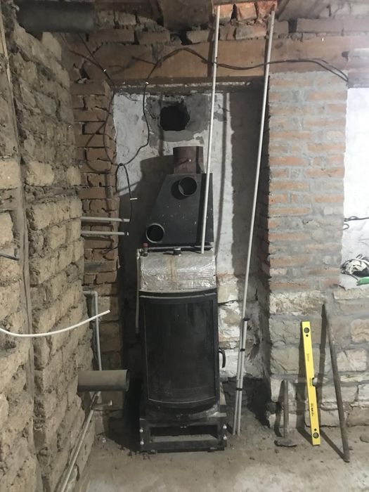 камина за локално парно с водна риза и въздуховоди