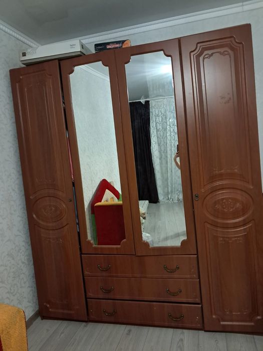 Продам   шифоньер срочно!!!