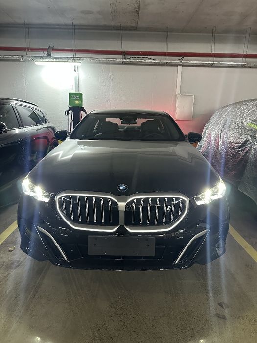 BMW I5 4 L M paket  nalichi natarusga tayyor