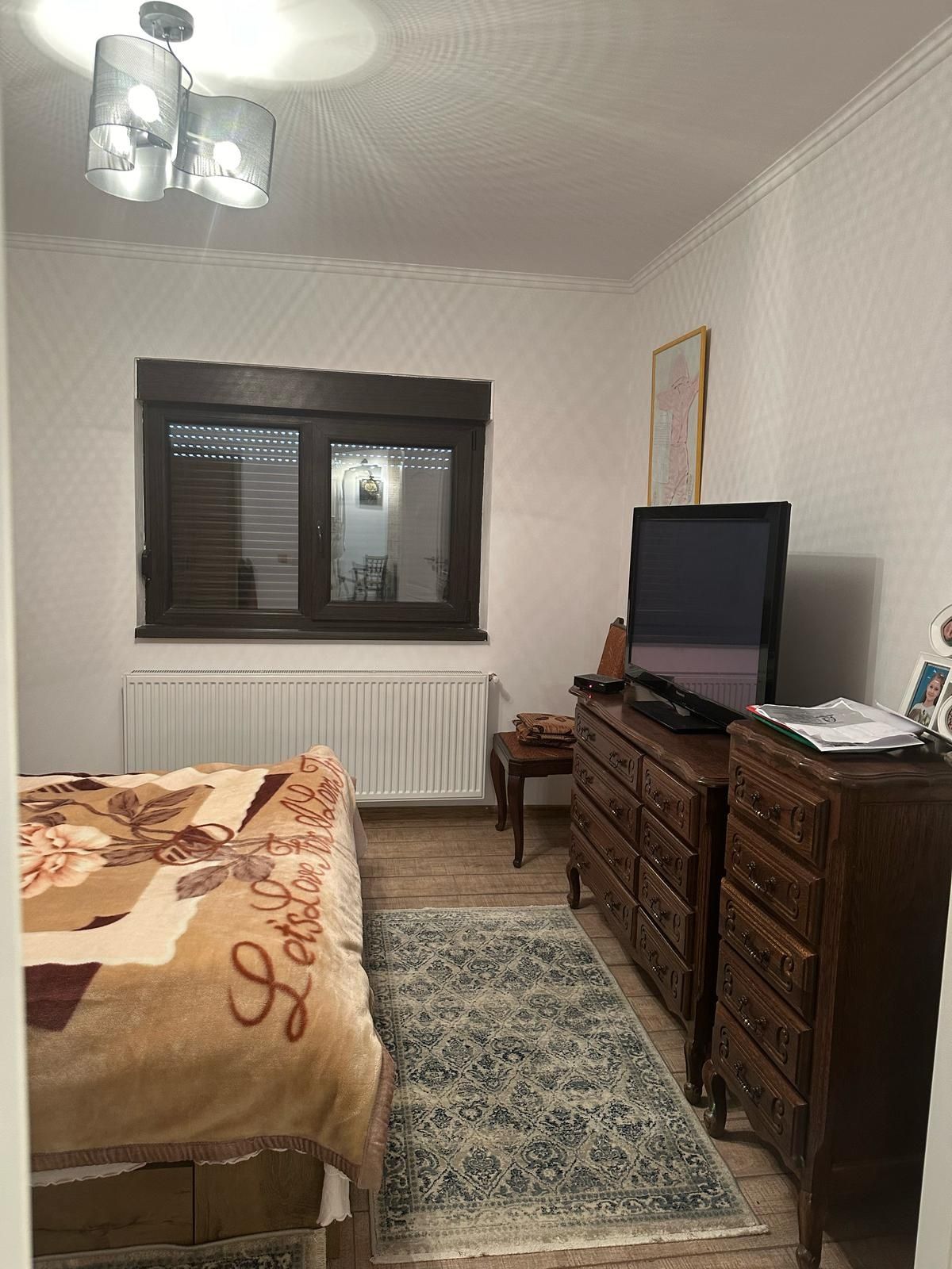 Casa de vanzare cu curte