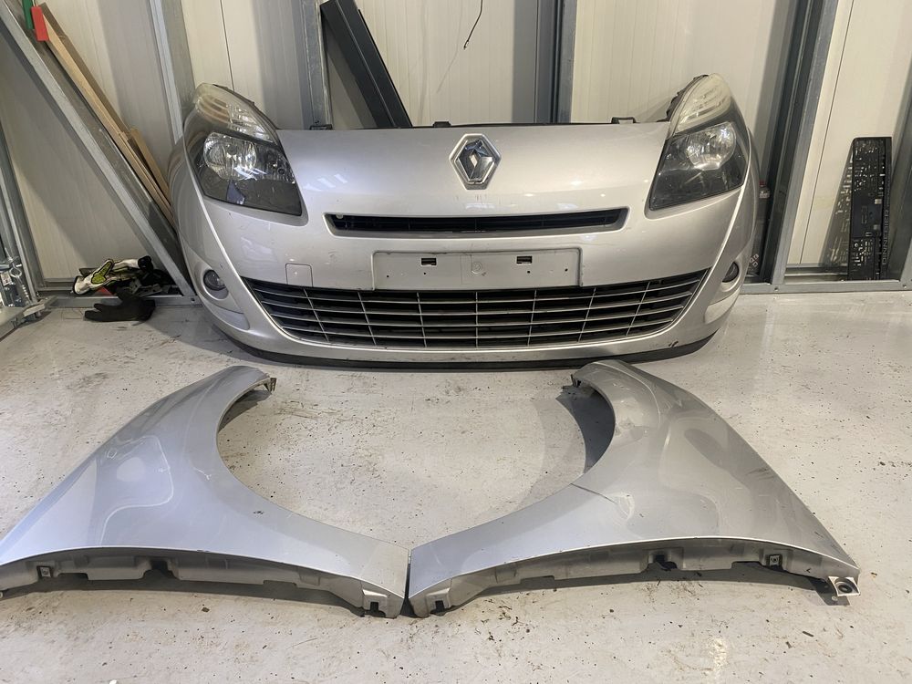 Fata completa Renault Scenic 3 capota bara far aripa trager radiator