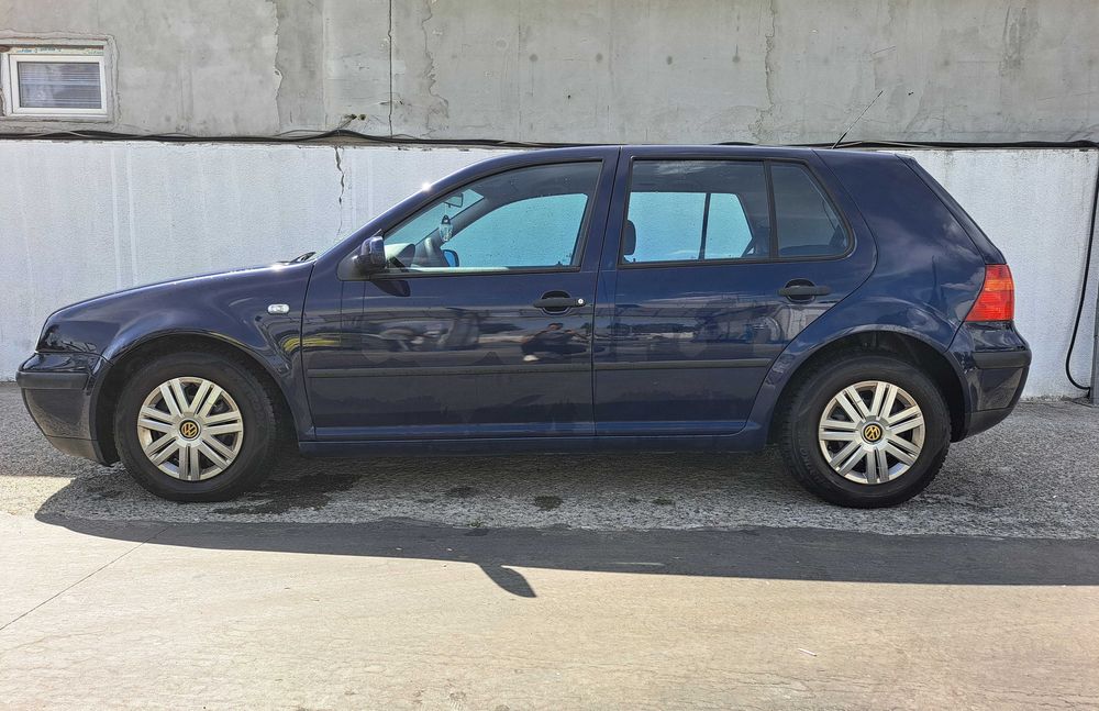 Volkswagen Golf 4  1.4