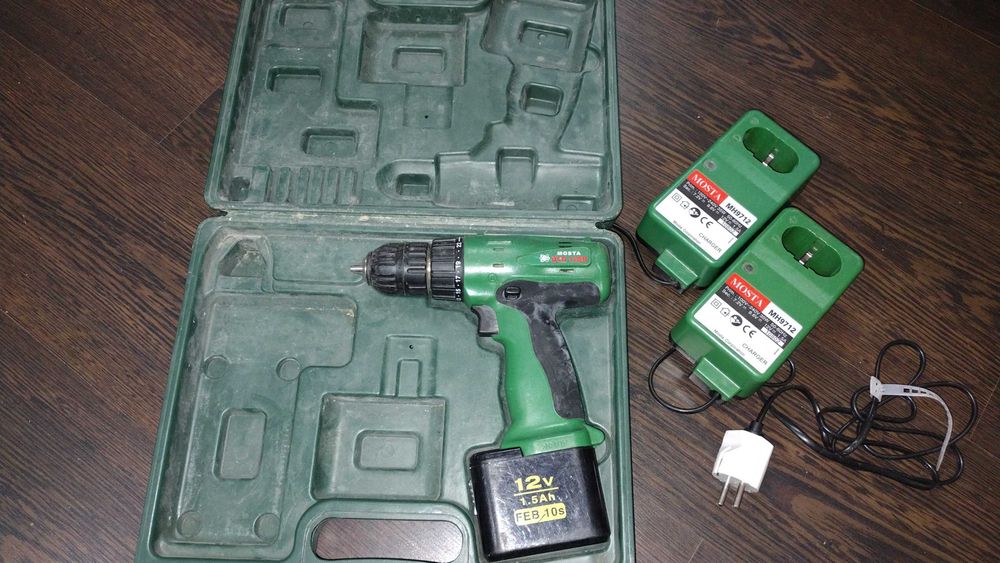 masini de gaurit portabile, la pachet,stare foarte buna,