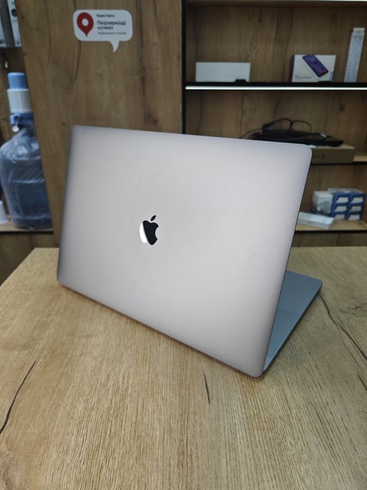 Apple MacBook Pro 16 | Intel Core i7 | ОЗУ 16гб | 512гб SSD