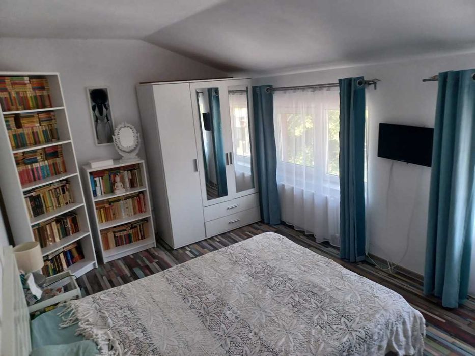 Casă D+P+E, 4 camere, 3 băi, 150 mp utili, curte 120 mp