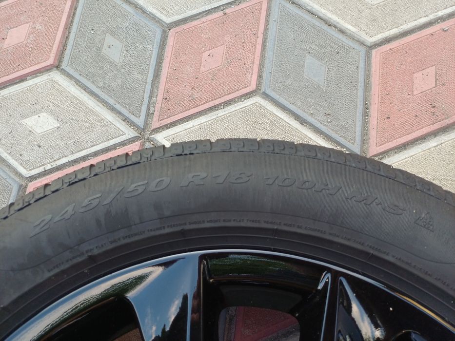 Vând 4 anvelope de iarna 245 50 r18 PIRELLI