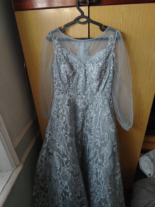 Вечернее шикарное платье