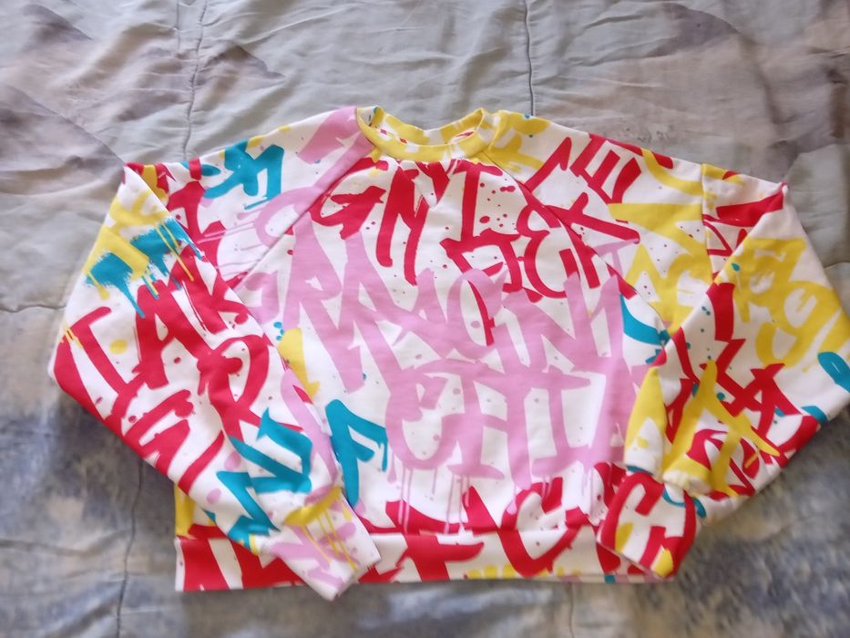 Страхотна блузка