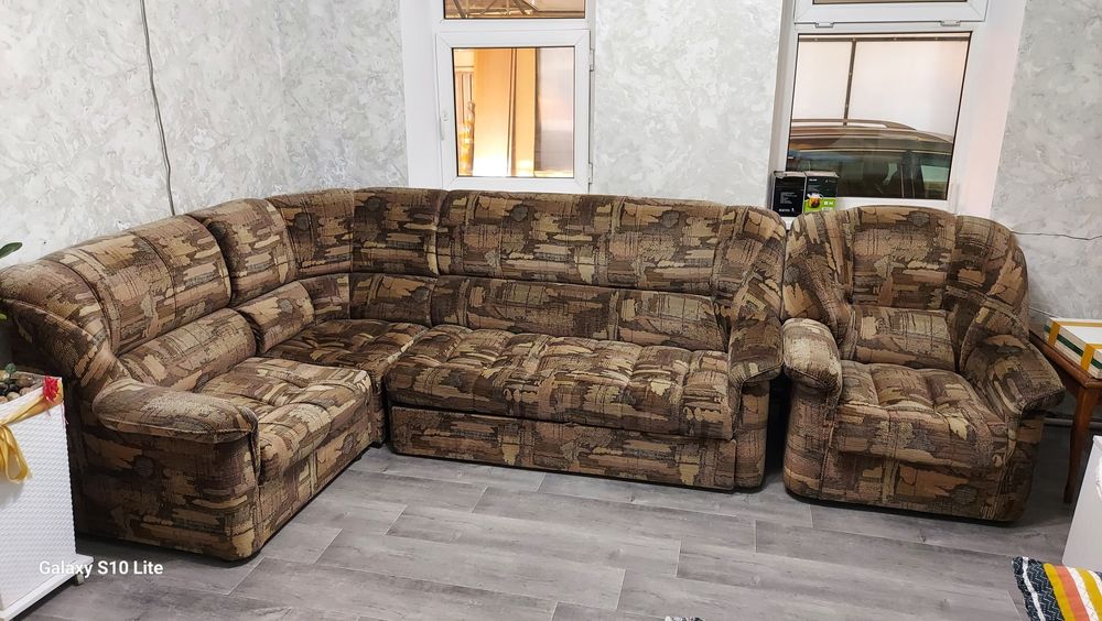 Угловой диван с креслом