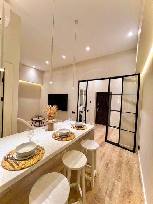 Ц2 Пойтахт Гавхари Сдаётся 2х ком-я квартира в Центре Города.