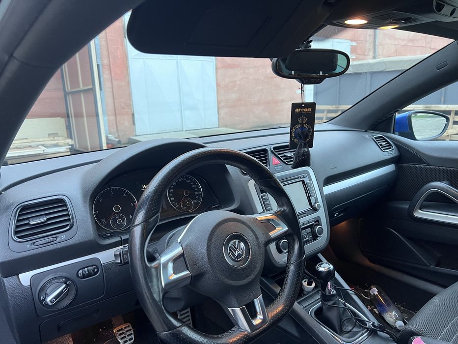 Volkswagen Scirocco 2.0 tdi