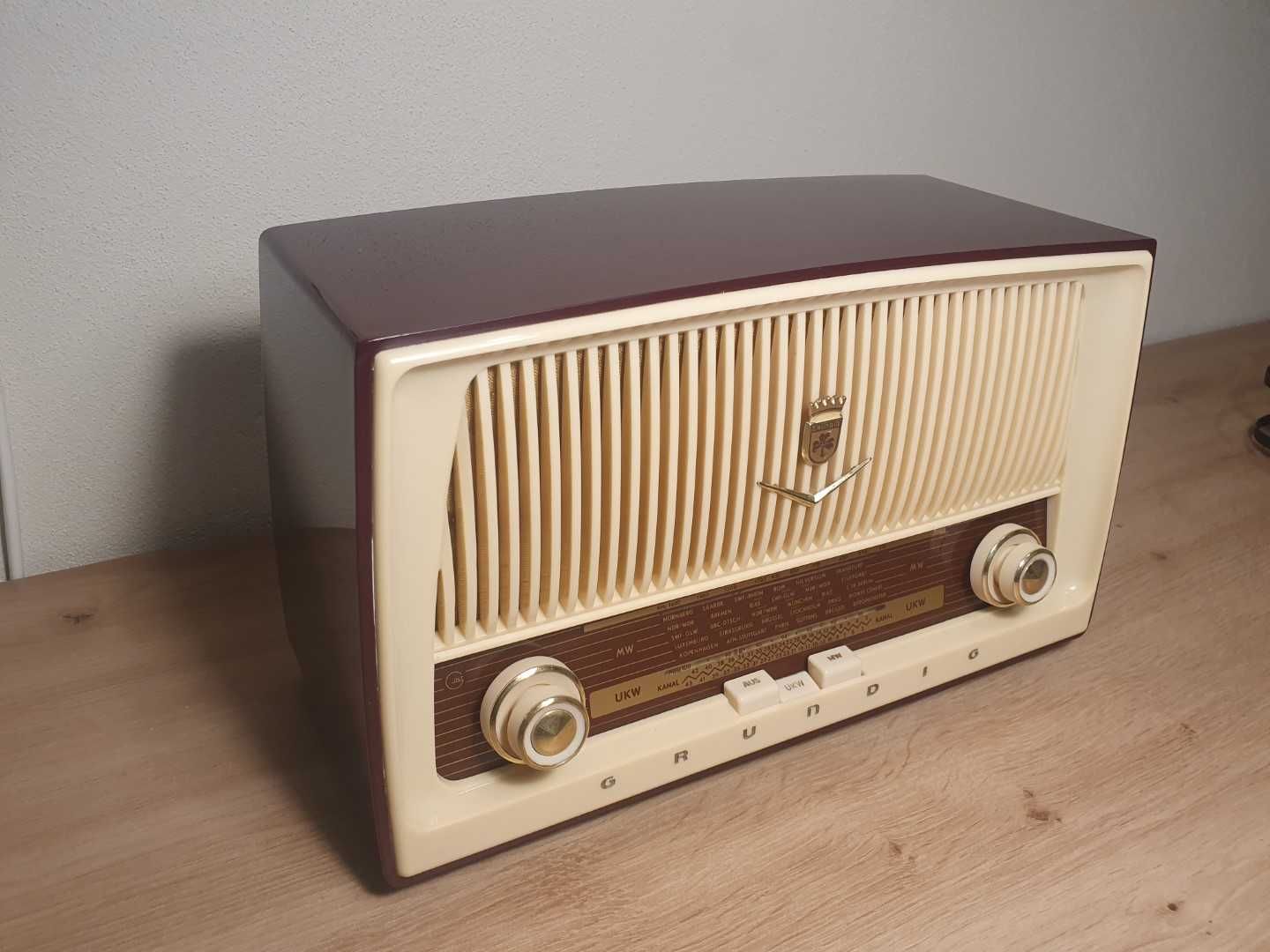 Grundig Type 87a, radio de epocă cu tuburi