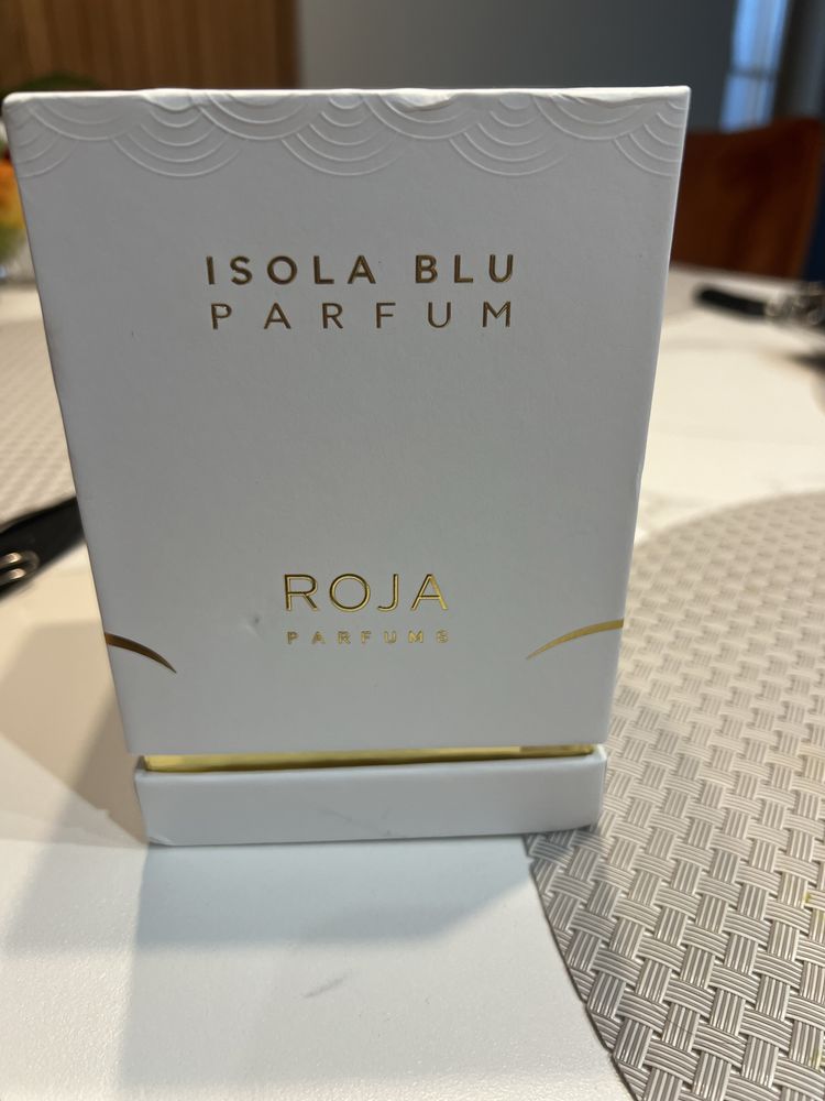 Roja isola blu