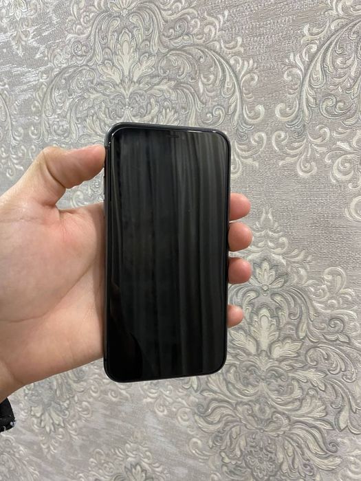 Продам iPhone 11 64gb в идеальном состояни