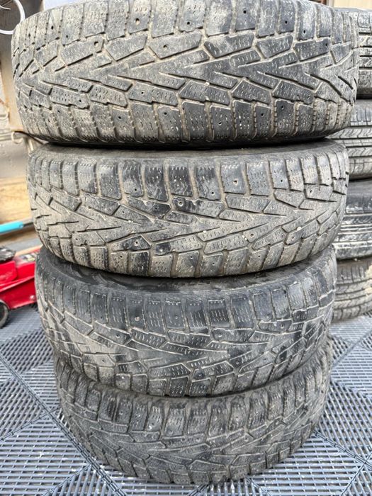 Шины с дисками комплект