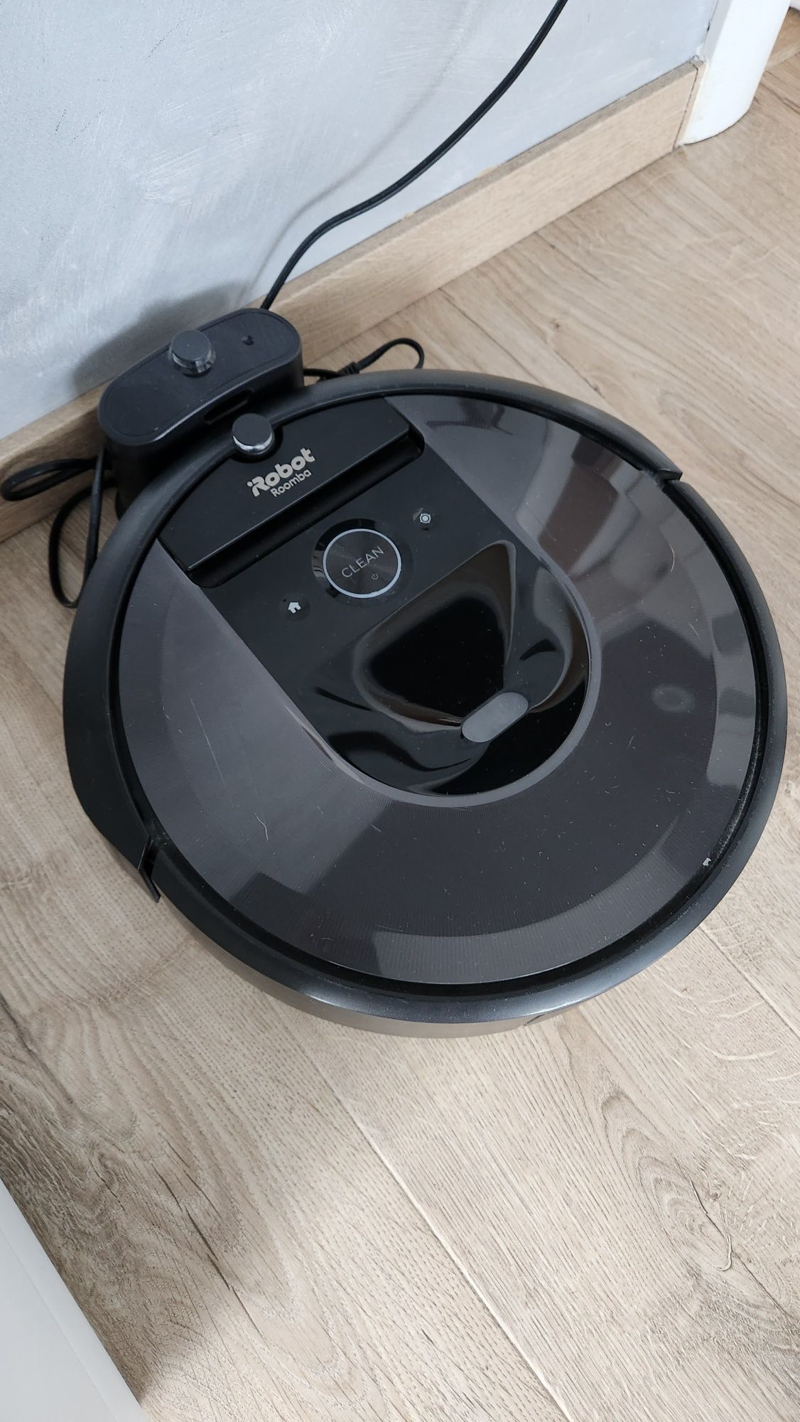 Прахосмукачка робот iRobot roomba i7