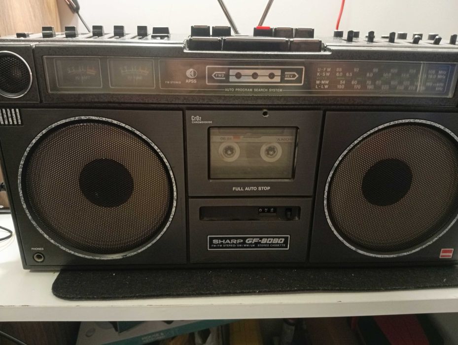 Radiocasetofon SHARP GF-9090