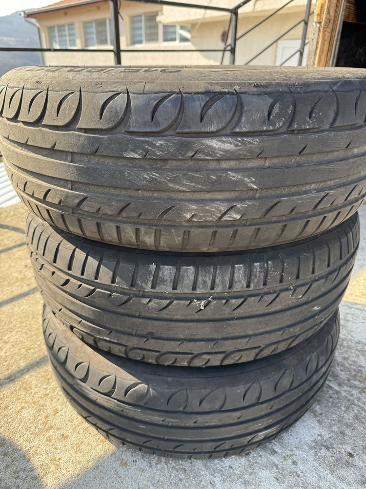 215/60R17 Гуми Летни Tigar