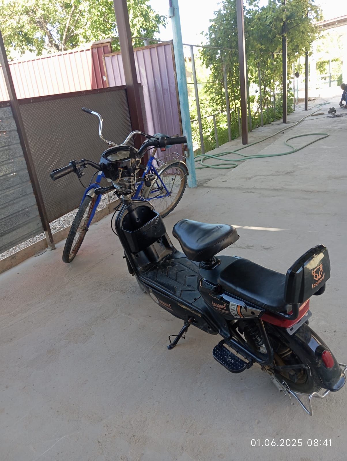 Продам мопед , состояние хорошее, быстро заряжается