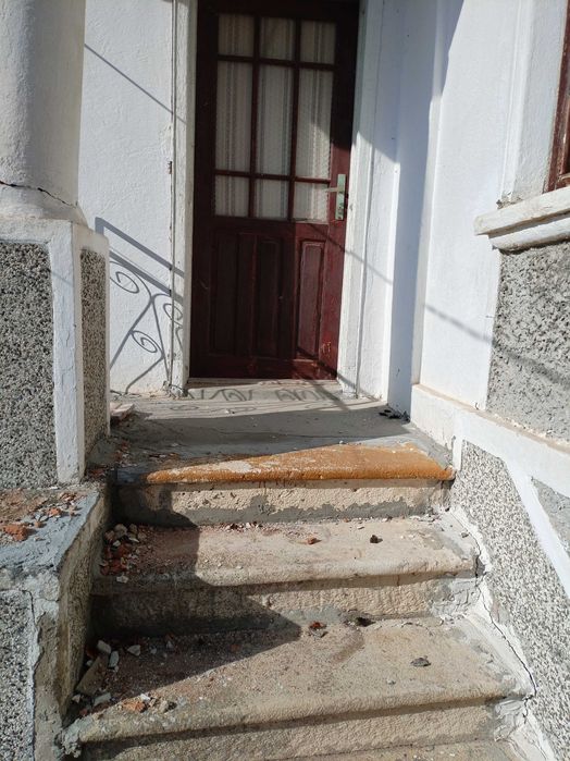 Имот с къща в С. Ягнило, Варна 30 000 Евро