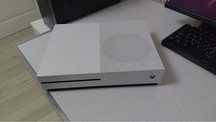 Xbox One S 1000gb с аккаунтом
