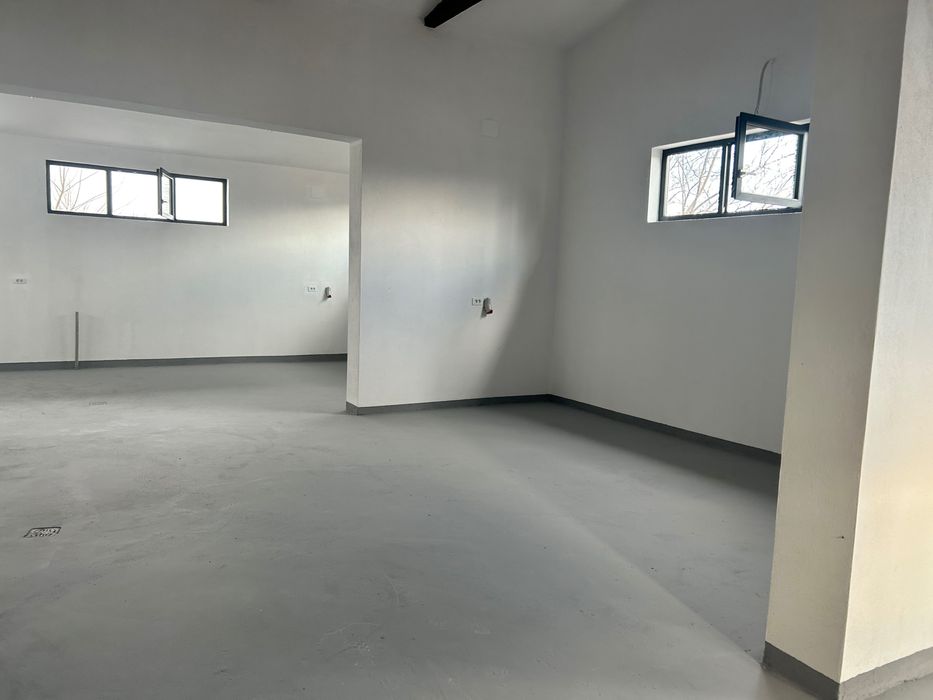 Închiriez depozit cu casă/birouri de 255m2