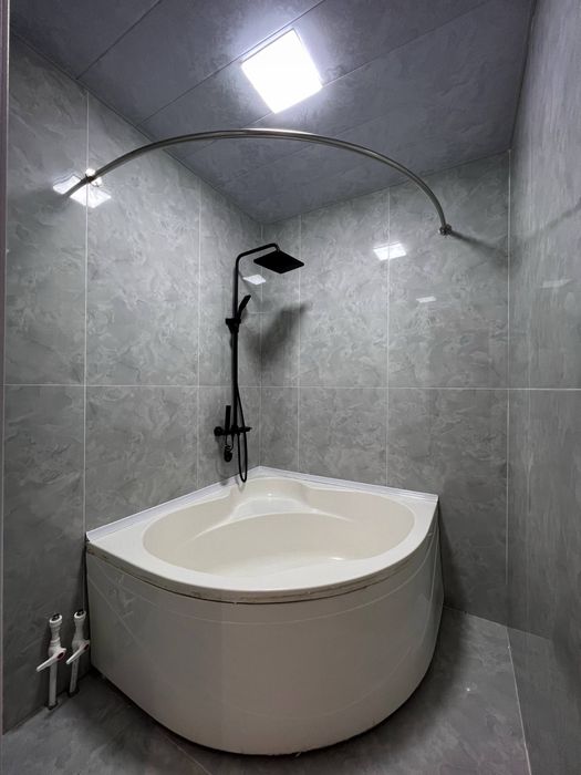 Продаётся 2 комнатная, Юнусобад-11, ориентир Мегапланет, метро