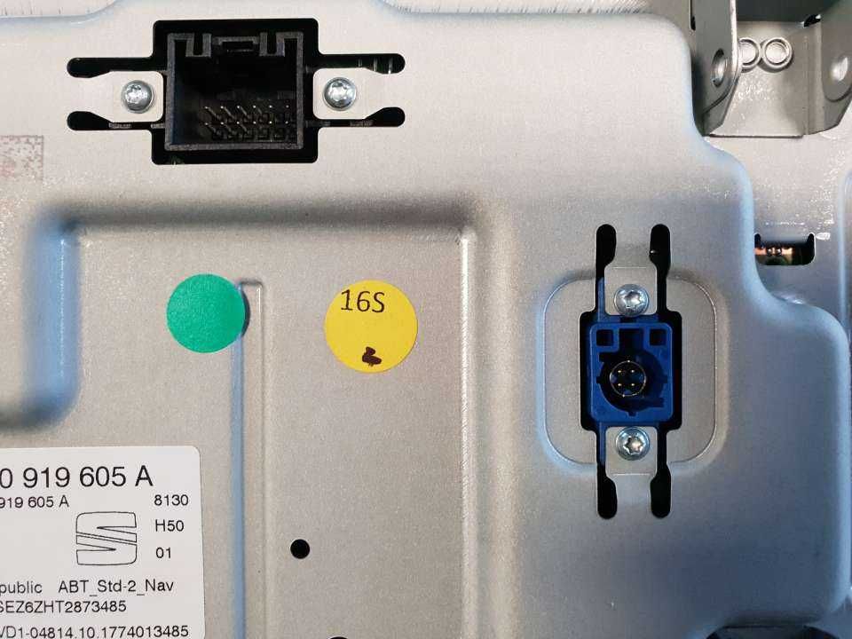 Монитор с номер  6F0949605A SEAT