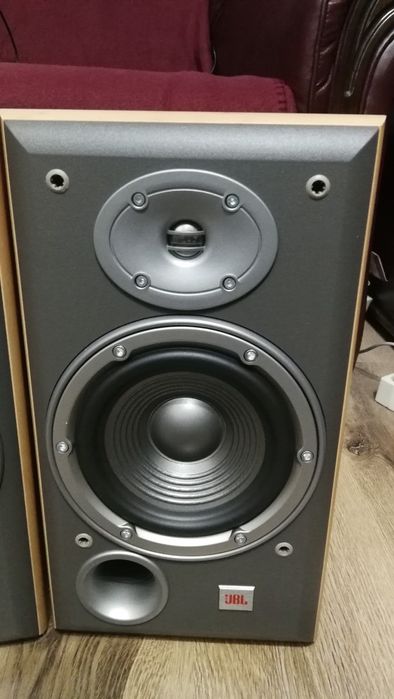 Boxe raft sau surrond JBL-E30