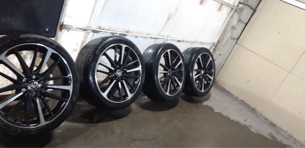 Продам диск R-19 “Taйота»