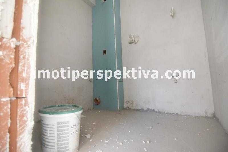 Продава се Тристаен апартамент в Пловдив, Христо Смирненски - 98 кв.м за 1123 €/кв.м - Снимка #9