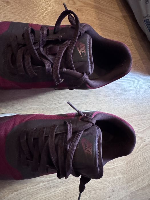 Nike - 43  номер