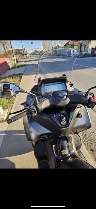 Yamaha tricity 300 2180 km , stare ca nou