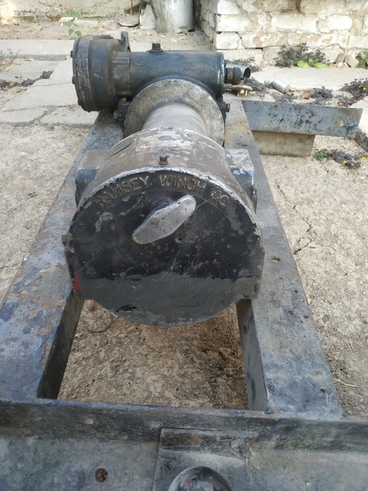 Продам лебёдку для эвакуатора!