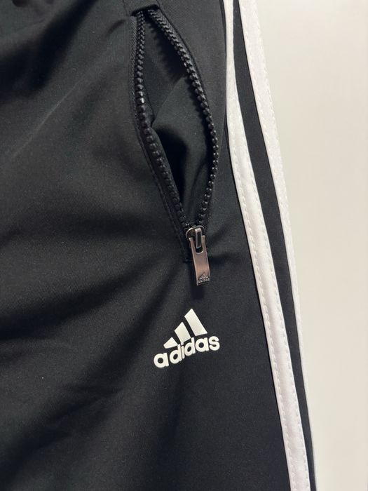 Черен комплект.