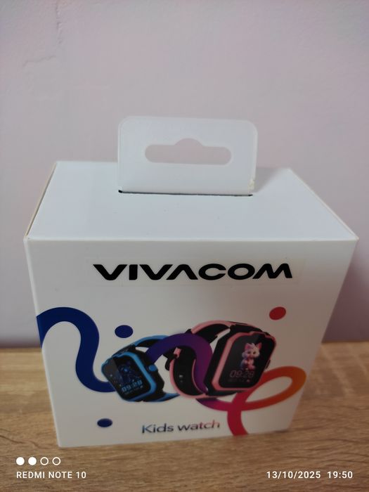 Kids watch VIVACOM