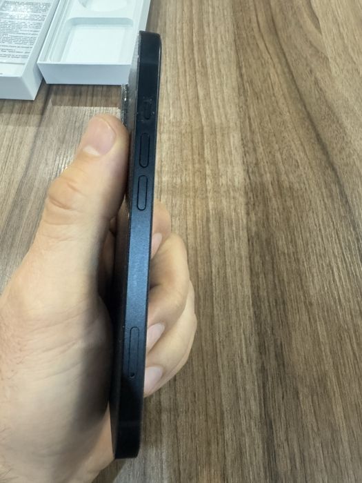 Iphone 13, перфектен 128GB цвят midnight