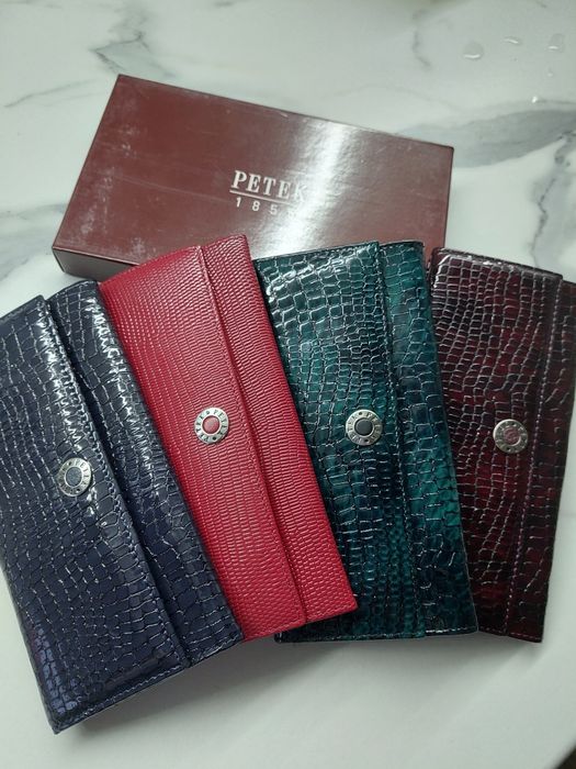 Кожаный  женский кошелёк