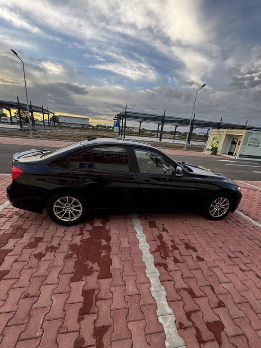 BMW F30 2016 320I