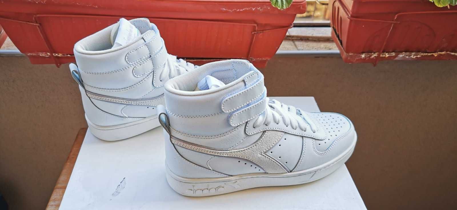 Оригинални маркови дамски кожени сникърси DIADORA - 38 номер