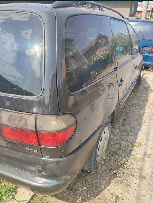 999 лв цял VW Шаран 1,9 TDI 110 к.с.за части, или на части.