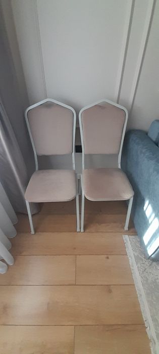 Продам стулья  продам еще диван тоже фото есть