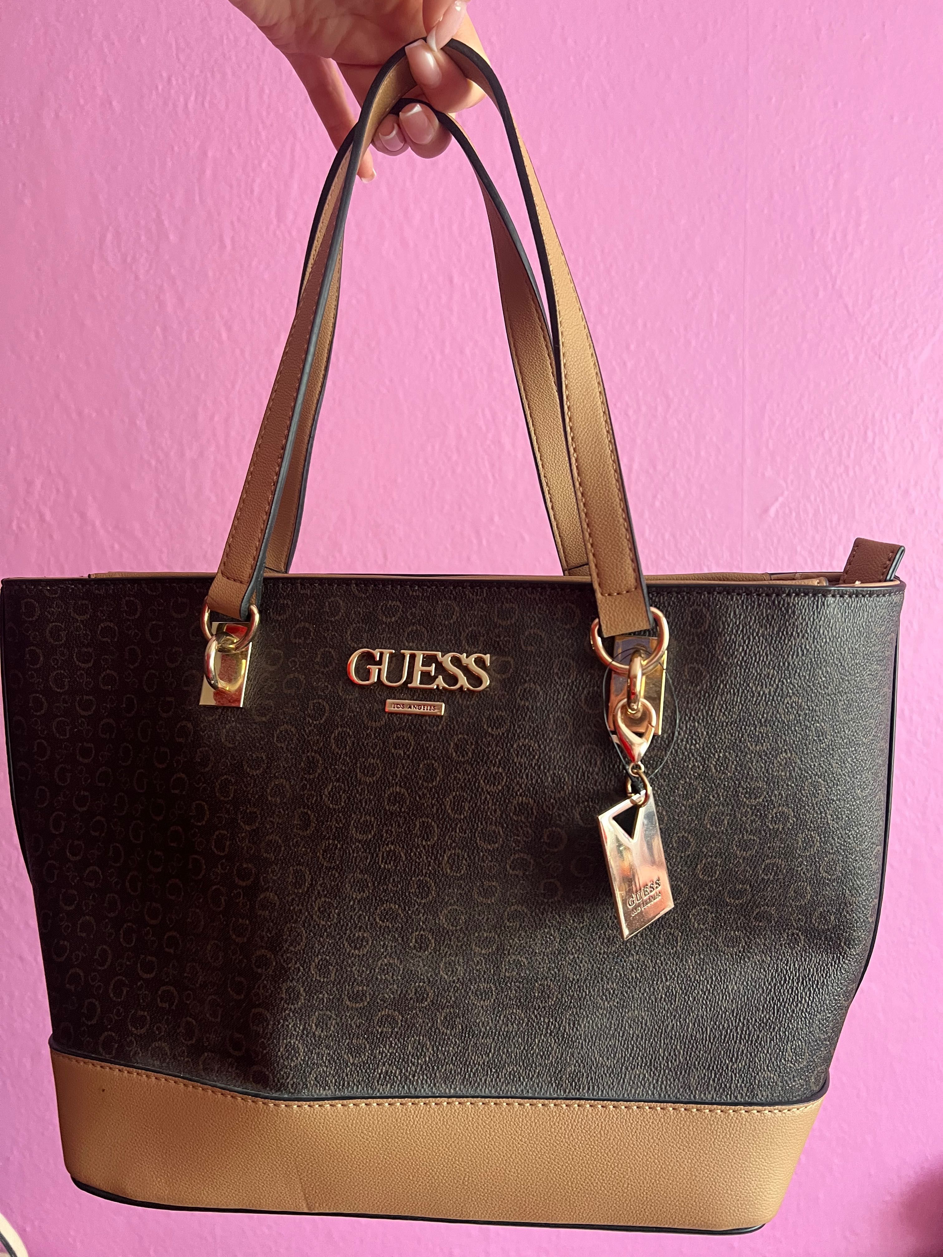 Нова чанта на Guess