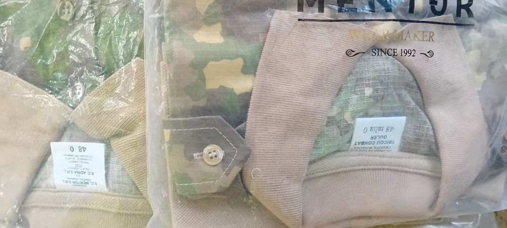Ținută militară   ...
