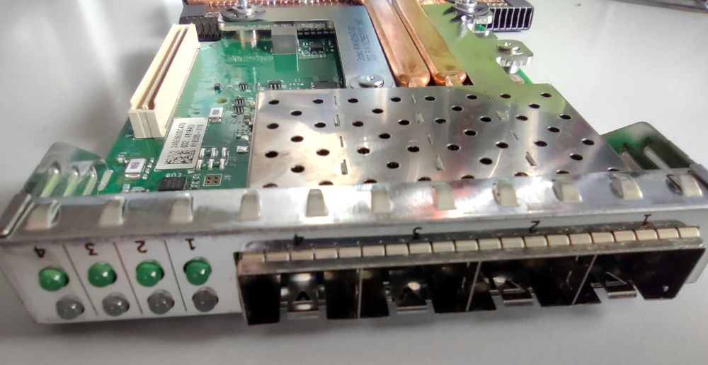 Intel X710-DA4 RNDC 4п SFP+ 10Gb Мрежов Адаптер за Dell R640 R730 R740