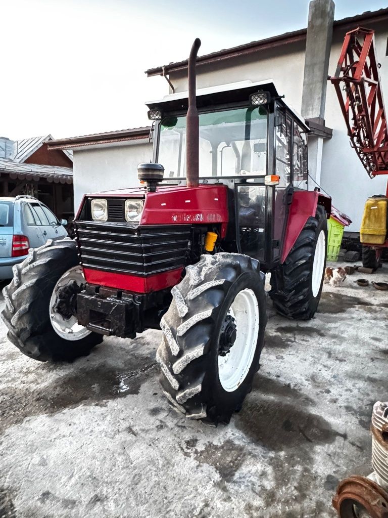 Tractor universal 683 DTC  ( 2004)