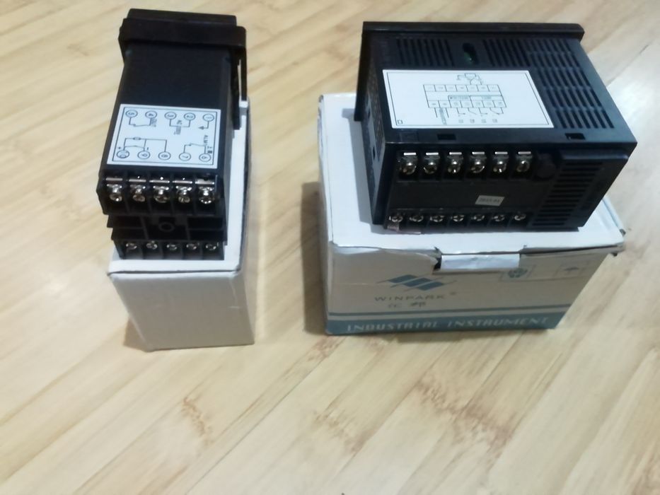 Controler temperatura industrial 0-400°, Rex și CHB 402
