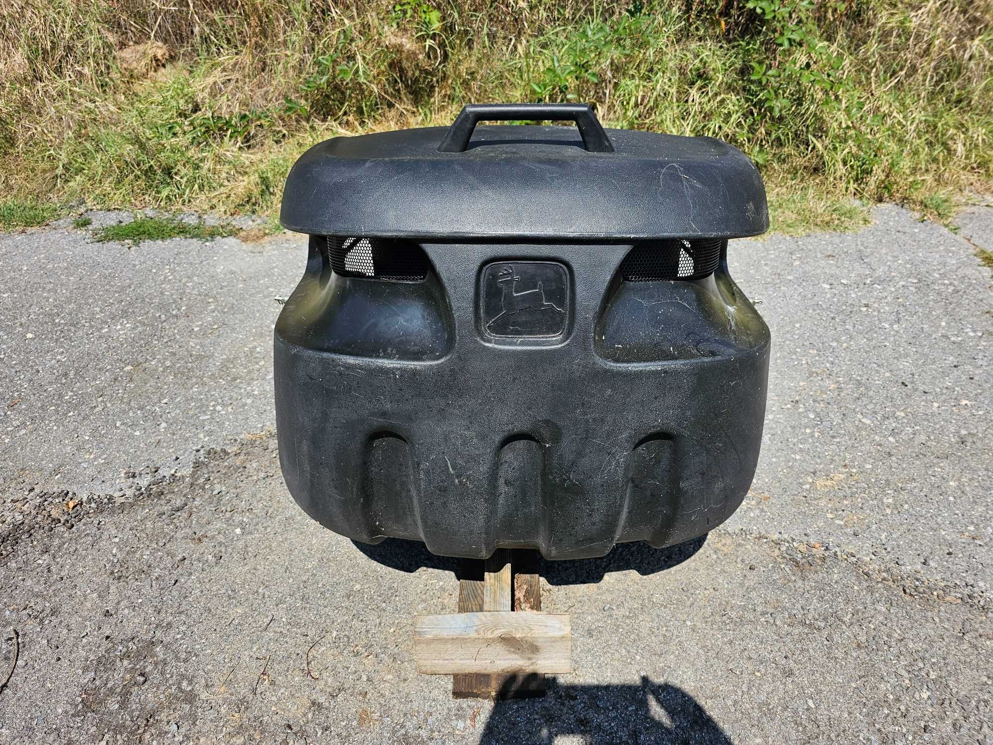 Кош за Тракторна Косачка.  JOHN DEERE. ЧИСТО НОВ.